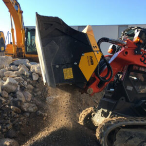 MB HDS220 on a eurocomach 20TL skid steer screening material