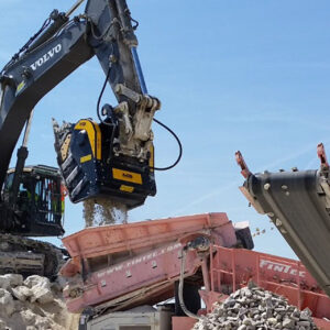Volvo excavator with BF135 crusher bucket